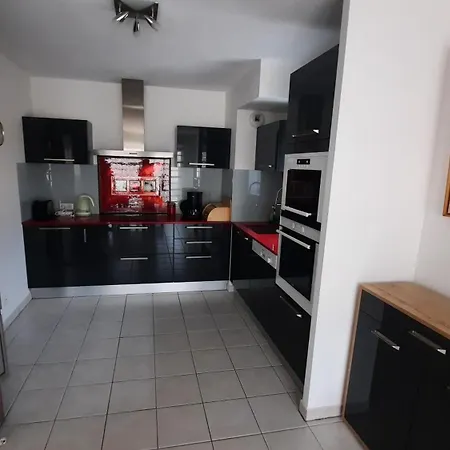 Les Romarins, Impeccable Et Son Parking Prive Apartment Nyons